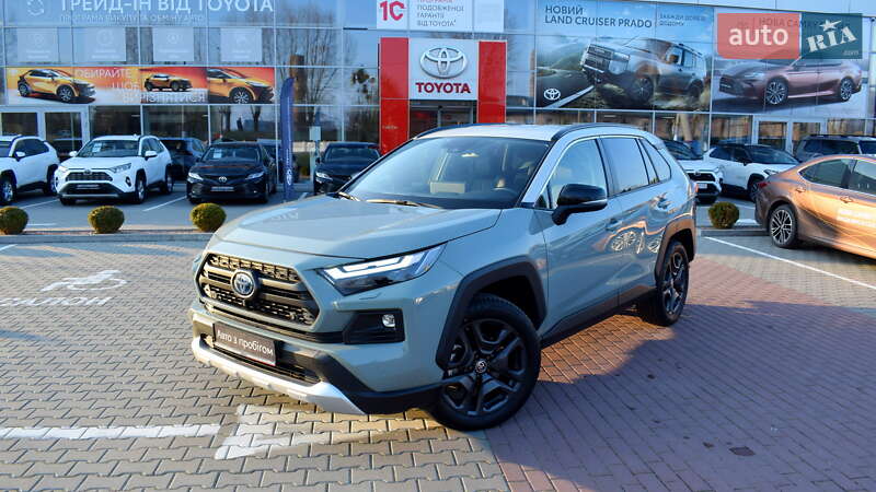 2023 toyota rav4