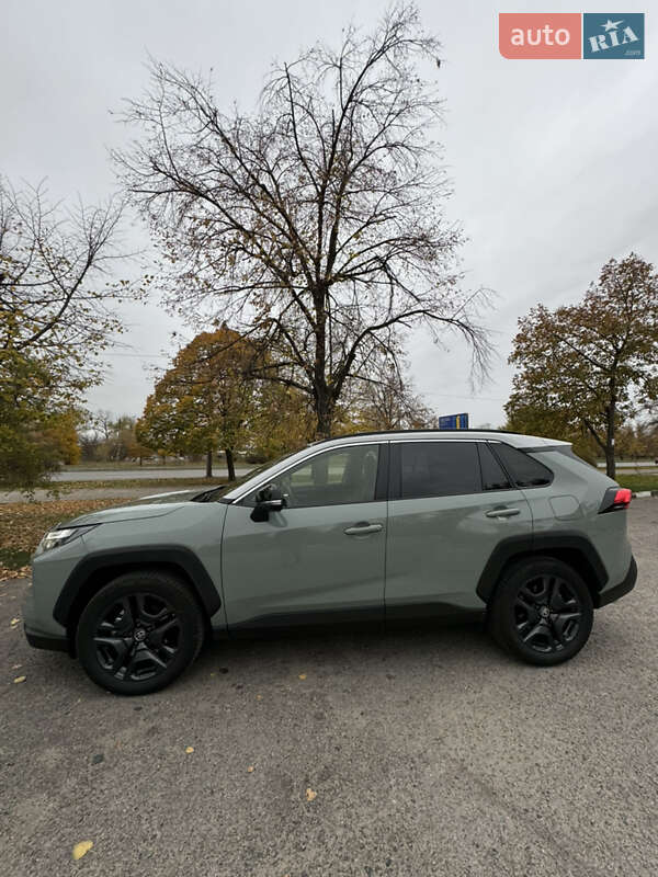 2021 toyota rav-4 hybrid