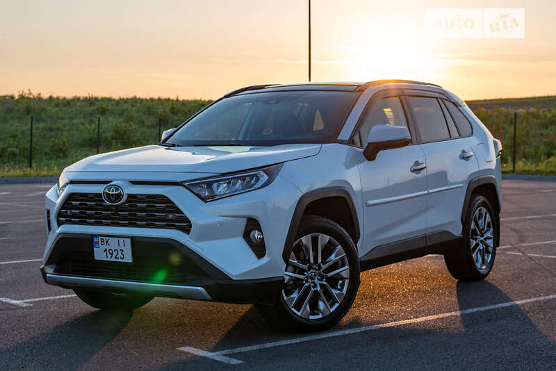 2019 toyota rav4