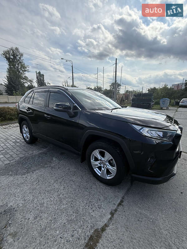 2020 toyota rav4