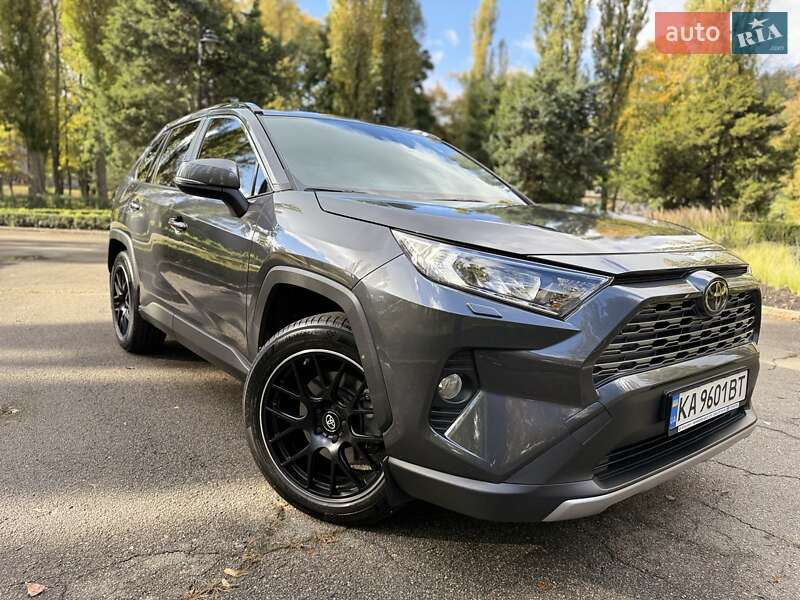 2020 toyota rav4