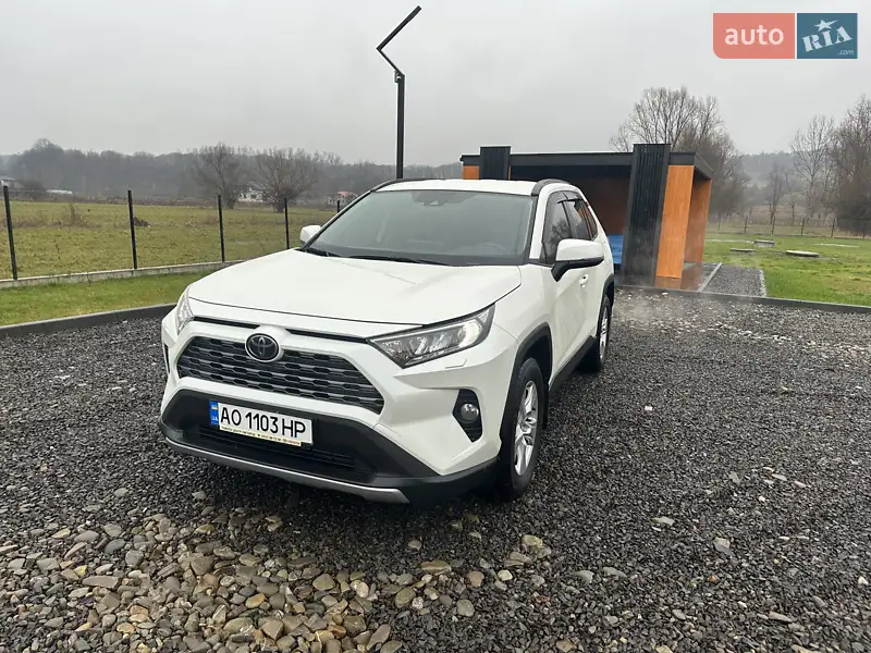 2020 toyota rav4