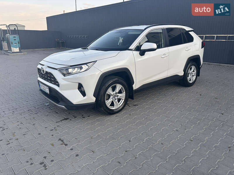2019 toyota rav4