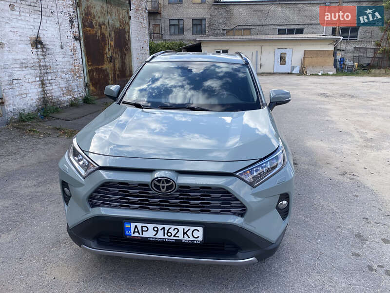 2020 toyota rav4