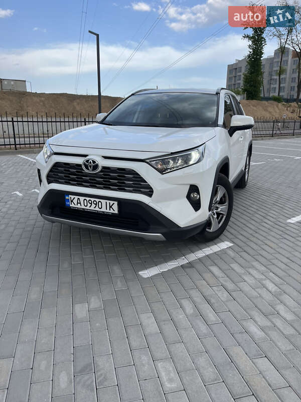 2019 toyota rav4