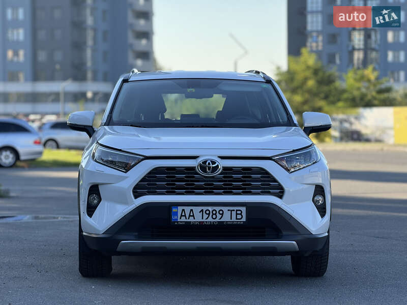 2019 toyota rav4