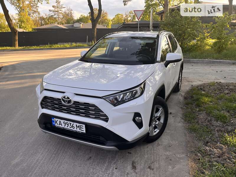 2019 toyota rav4