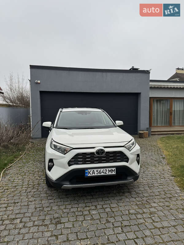 2019 toyota rav4