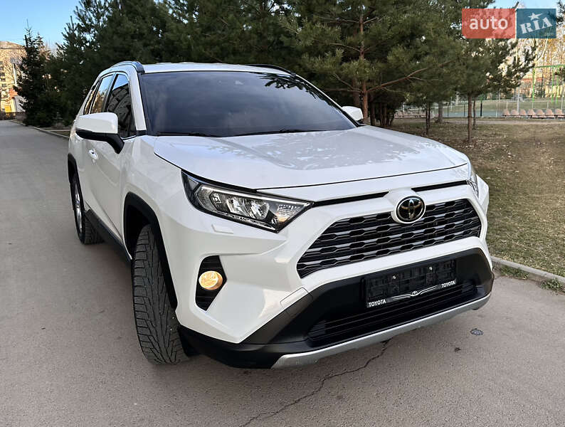 2020 toyota rav4