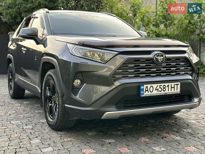 2020 toyota rav4