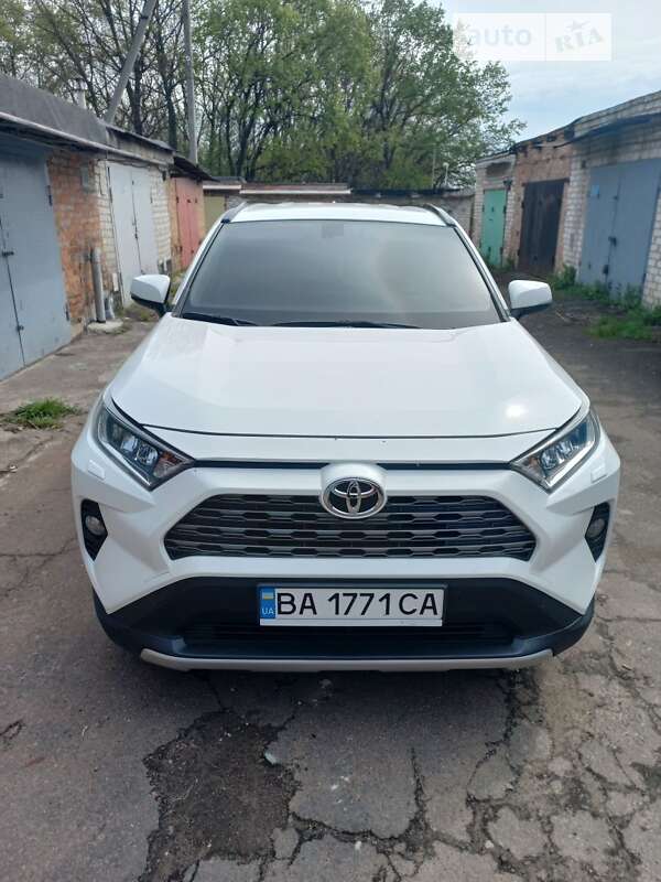 2019 toyota rav4