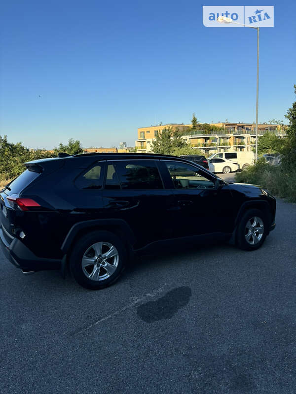 2019 toyota rav4