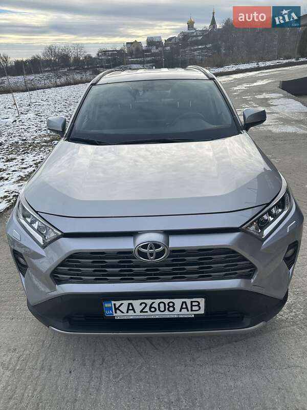 2019 toyota rav4