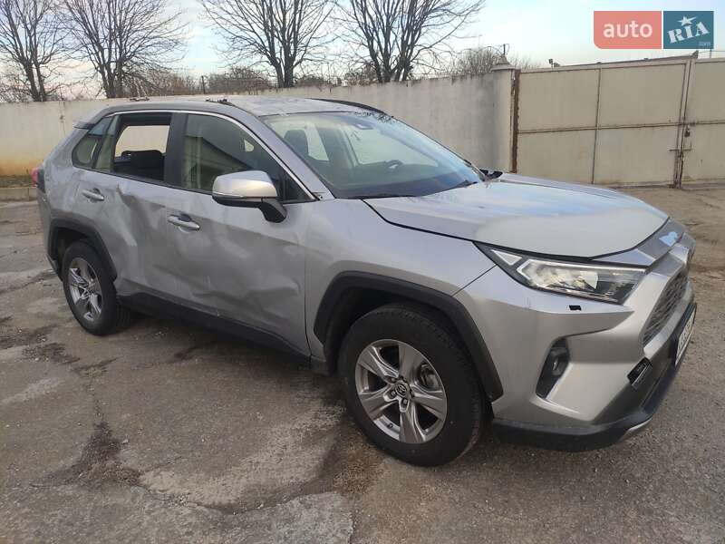 2023 toyota rav4