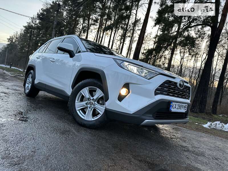 2020 toyota rav4
