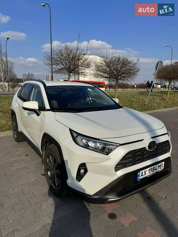2022 toyota rav4