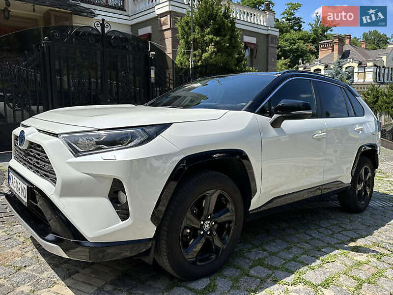 2020 toyota rav4