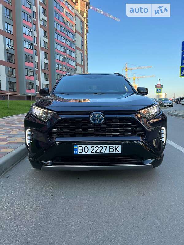 2021 toyota rav4