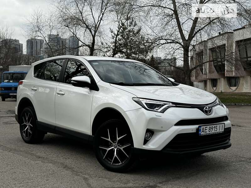 2016 toyota rav4