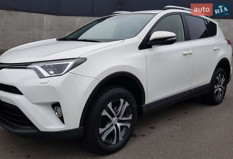 2017 toyota rav4