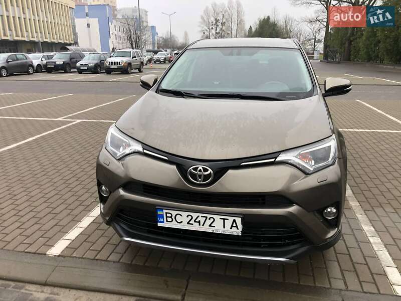 2017 toyota rav4