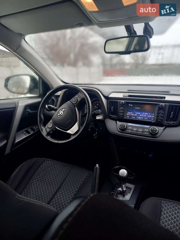 2016 toyota rav4