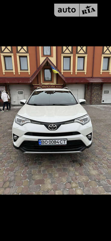 2017 toyota rav4