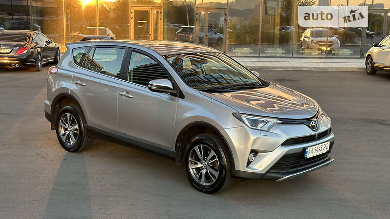 2017 toyota rav4