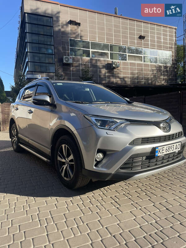 2017 toyota rav4