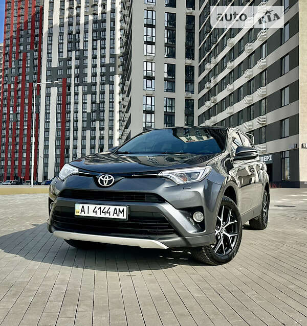 2016 toyota rav4