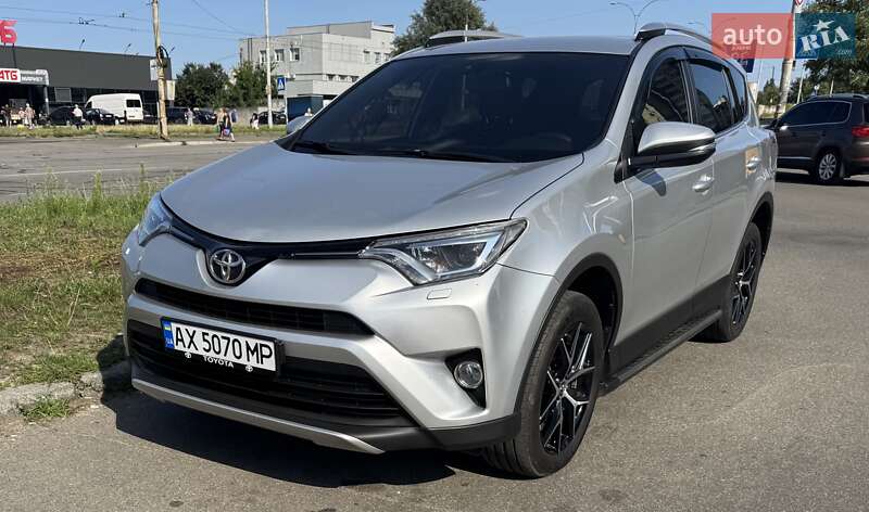 2016 toyota rav4
