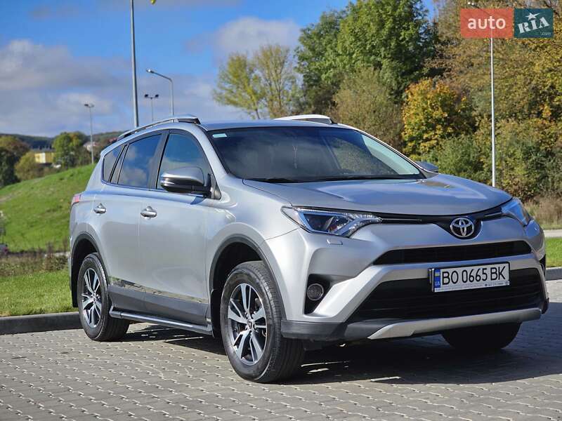 2017 toyota rav4