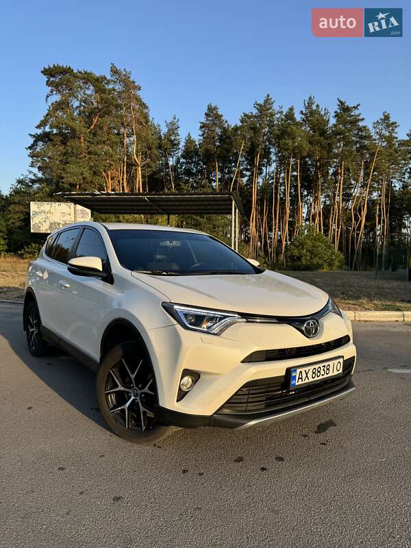 2017 toyota rav4