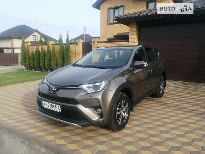 2016 toyota rav4