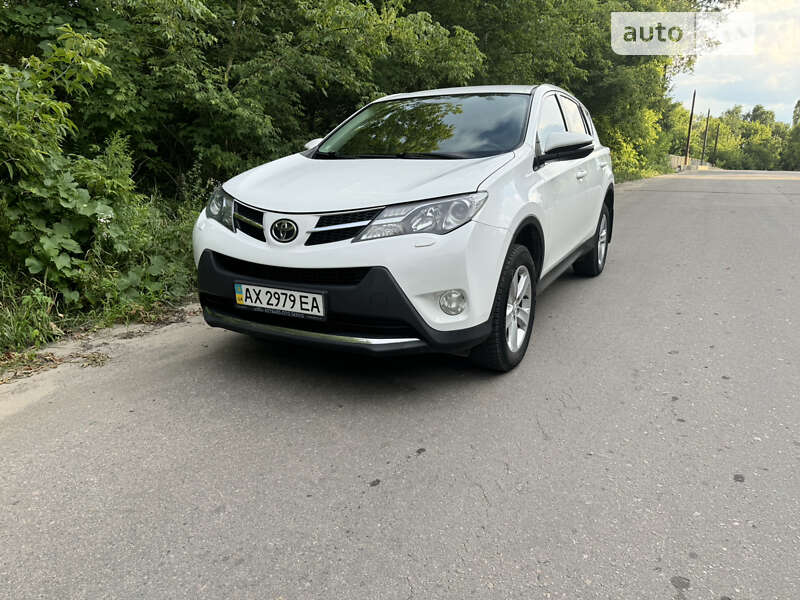 2013 toyota rav4