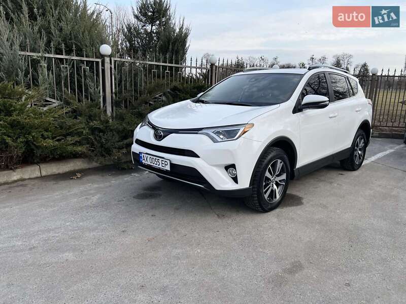 2017 toyota rav4