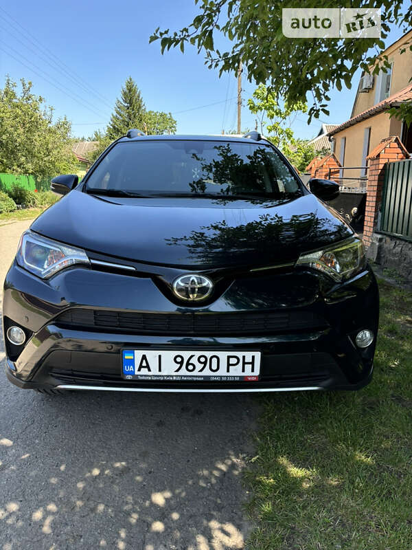 2017 toyota rav4