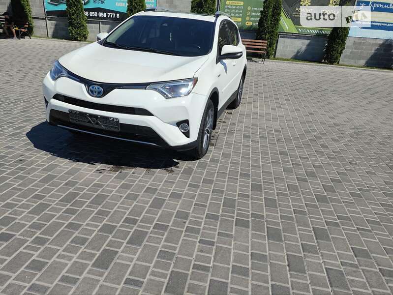 2017 toyota rav4