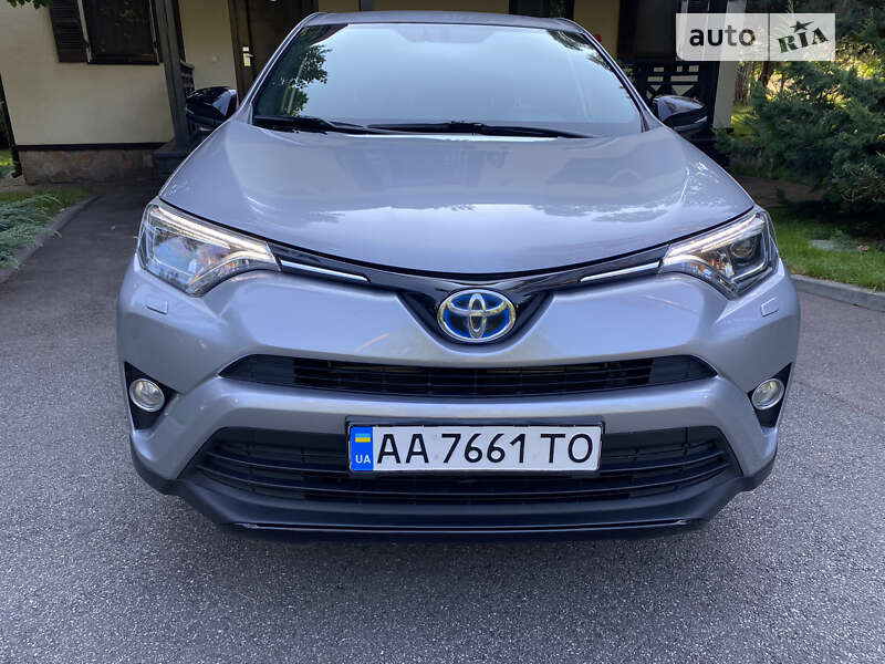 2018 toyota rav-4 hybrid