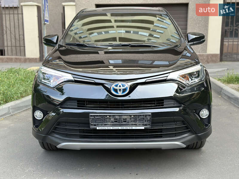 2017 toyota rav-4-hybrid