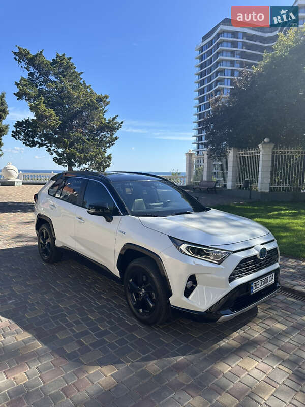 2021 toyota rav-4 hybrid