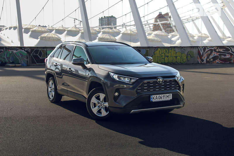 2019 toyota rav-4 hybrid