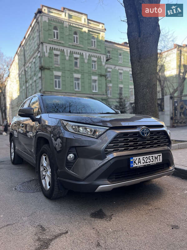 2021 toyota rav4