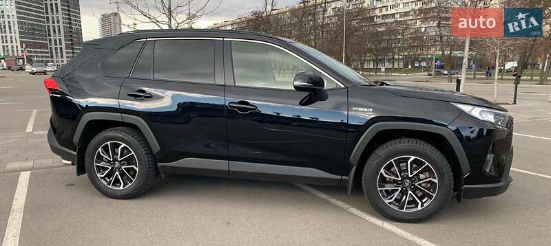 2021 toyota rav-4 hybrid