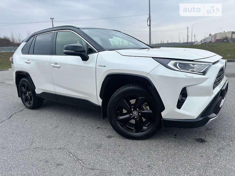 2020 toyota rav-4 hybrid