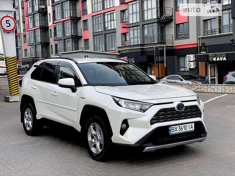 2019 toyota rav-4 hybrid