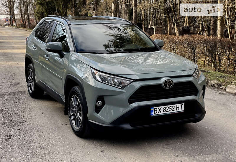 2019 toyota rav4