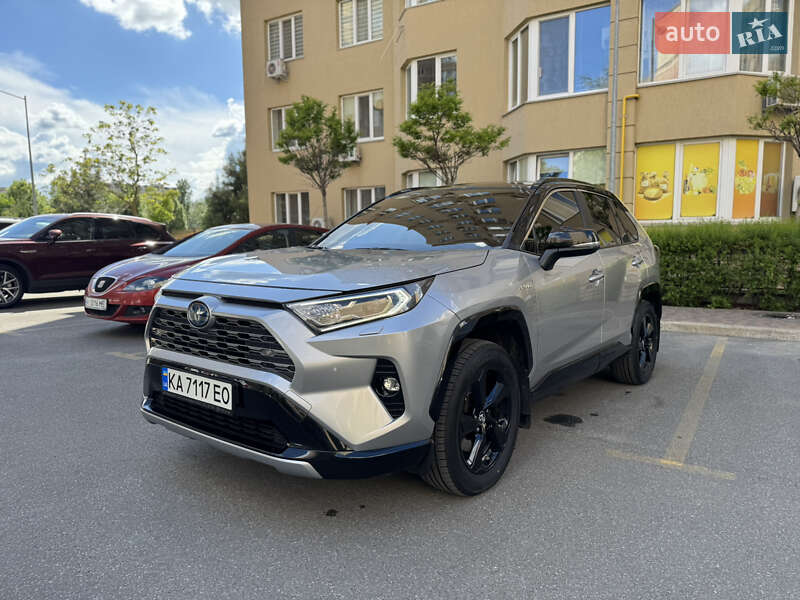 2018 toyota rav-4 hybrid