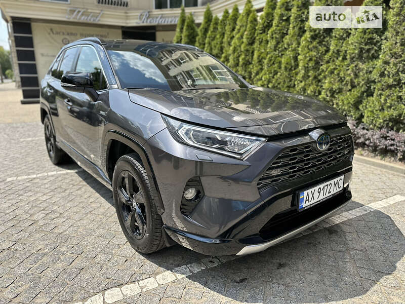 2019 toyota rav-4 hybrid