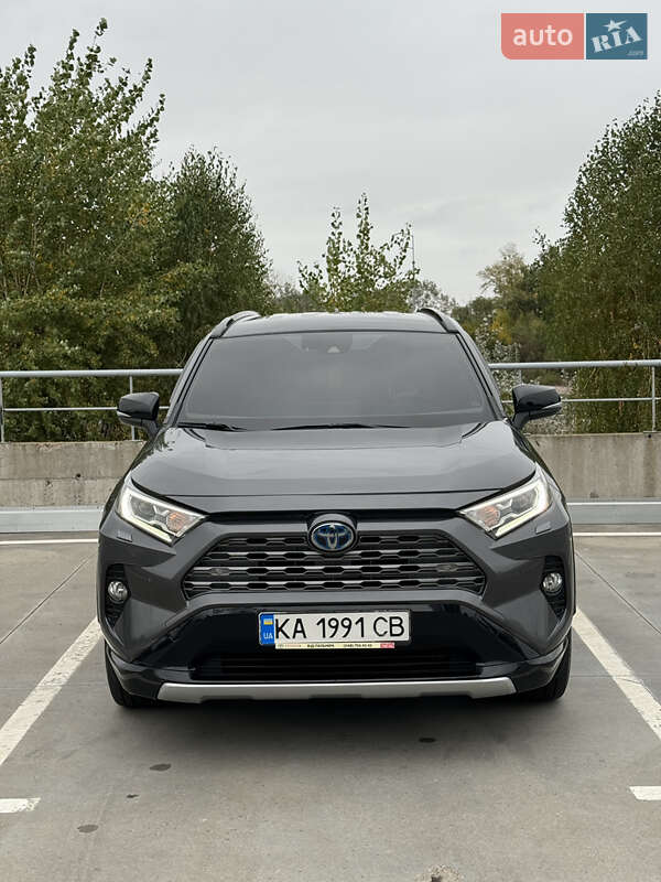 2019 toyota rav-4 hybrid